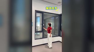 Geluiddichte deuren en ramen Op maat gemaakt openslaand raam van aluminiumlegering met brugafsluiting Geluiddicht