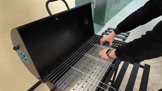 Houtskoolbarbecue buiten, BBQ-grill op de binnenplaats van de villa, 5-10 huishoudelijk gebruik, groot overdekt, anti