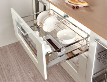 Trek Toebehoren van de de Mand Moderne Keuken van de Kabinets de Glijdende Draad voor Opslag terug